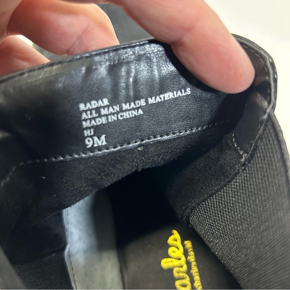 Charles by Charles David Black Radar Chelsea Boots size 9 chunky studded - Picture 2 of 10